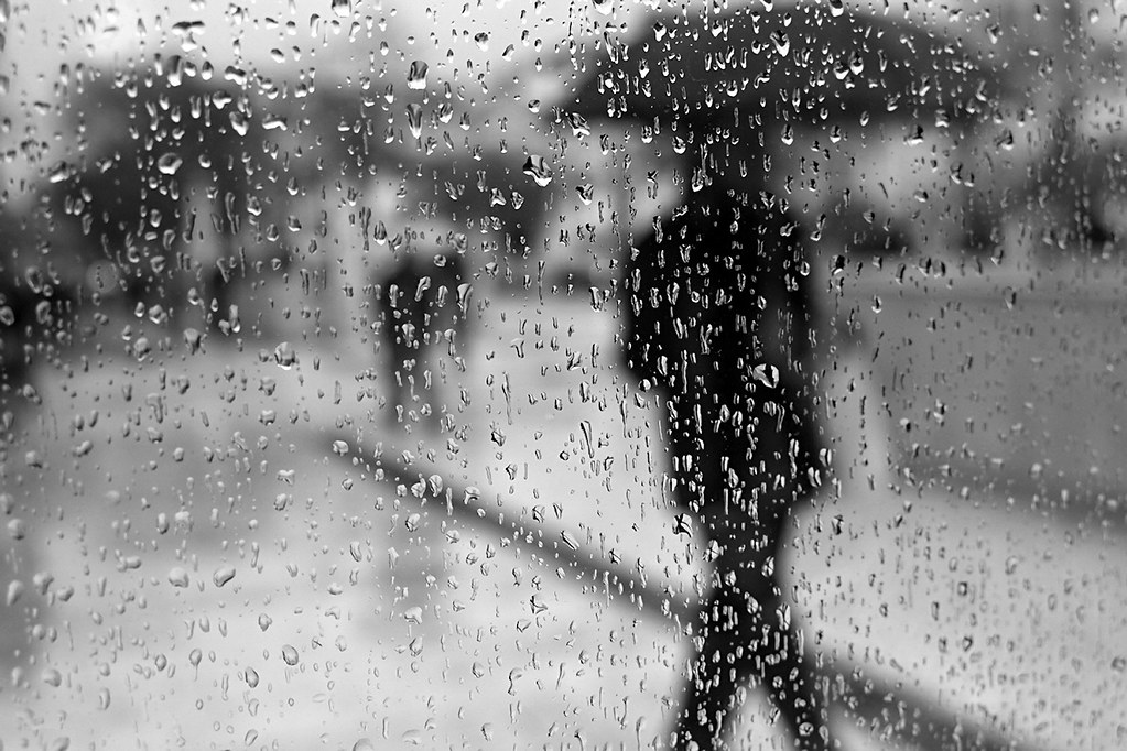 Hình ảnh mưa buồn lãng mạng